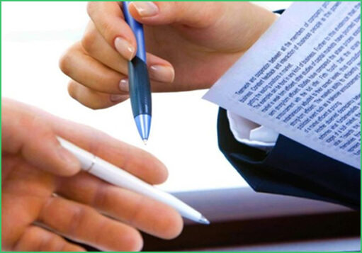 The authors are talking to each other about memo writing.